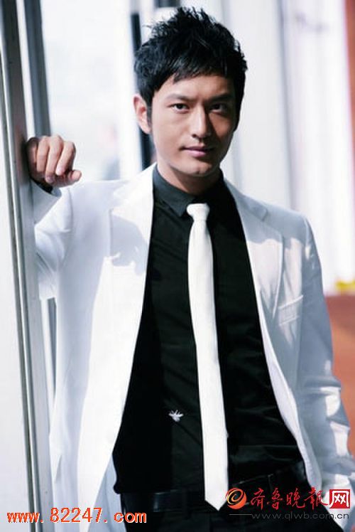 黄晓明微博遭轰炸:黄晓明代言合伙理财公司出问题 黄晓明微博遭轰炸:黄晓明代言合伙理财公司出问题