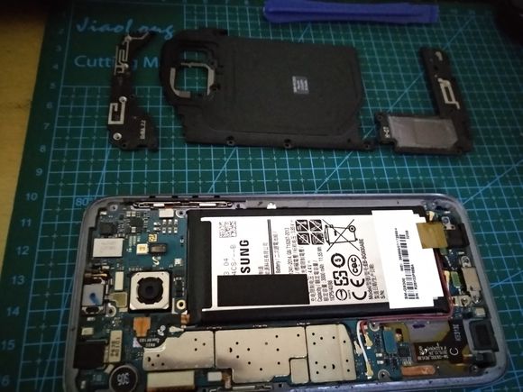 三星 s7/s7 edge 换电池图解 三星 s7/s7 edge 换电池图解