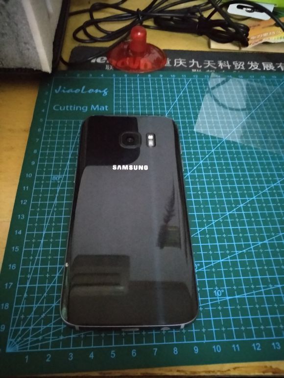 三星 s7/s7 edge 换电池图解 三星 s7/s7 edge 换电池图解