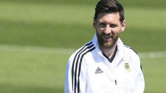 梅西: 阿根廷成绩决定我四年后踢不踢世界杯 梅西: 阿根廷成绩决定我四年后踢不踢世界杯