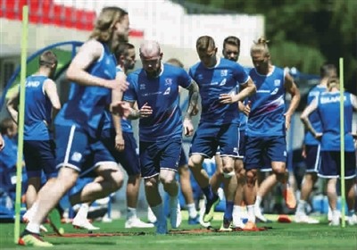 冰岛成热点期待处子秀 导演门将世界杯后退役目标奥斯卡