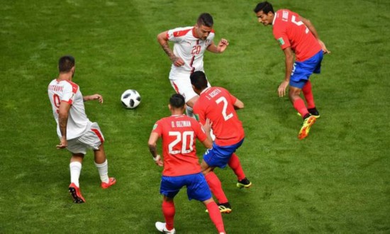 世界杯 - 老将创纪录 哥斯达黎加上半时平塞尔维亚