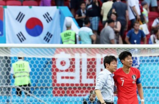 率领韩国击败德国还不够!曝申台龙世界杯后将离任 率领韩国击败德国还不够!曝申台龙世界杯后将离任